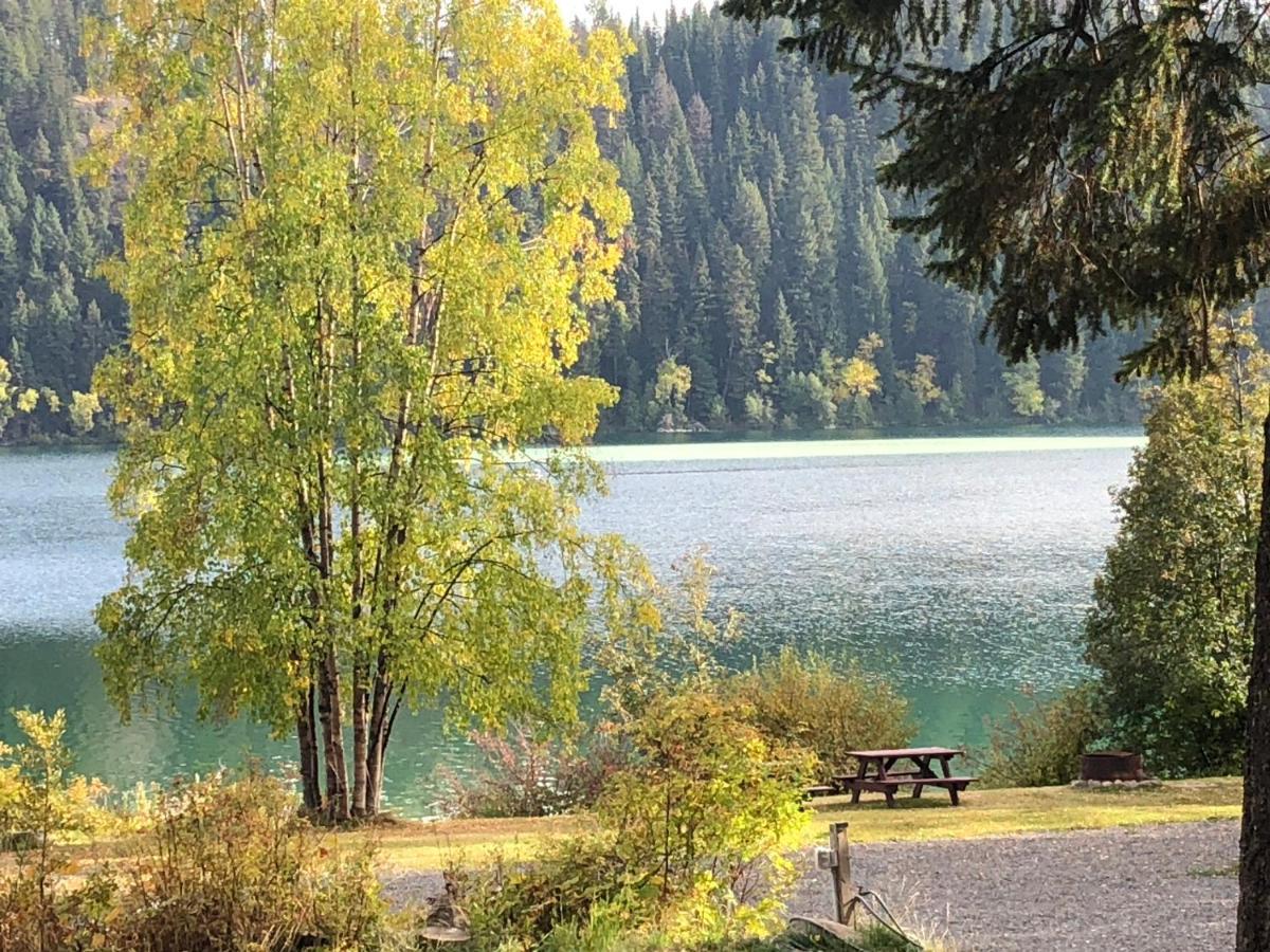 Beaver Guest Ranch Bridge Lake Kültér fotó